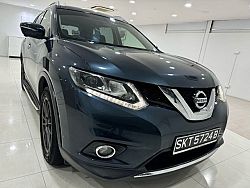 Nissan X-Trail 2.0 CVT Sunroof 4WD 2015 Blue Rear Entertainment